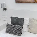 Pearl & White Luxury Residences شقة بودابست