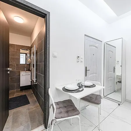 Pearl & White Luxury Residences *
