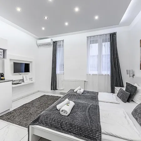 Pearl & White Luxury Residences * Budapest