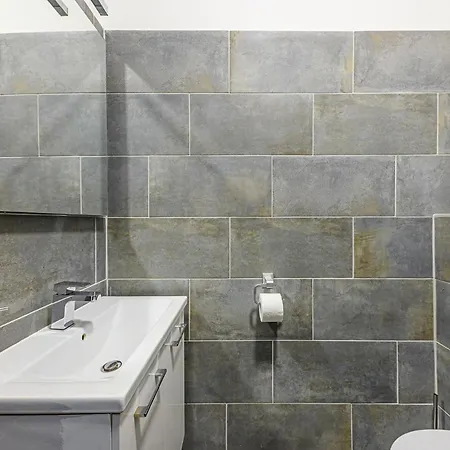 Pearl & White Luxury Residences *