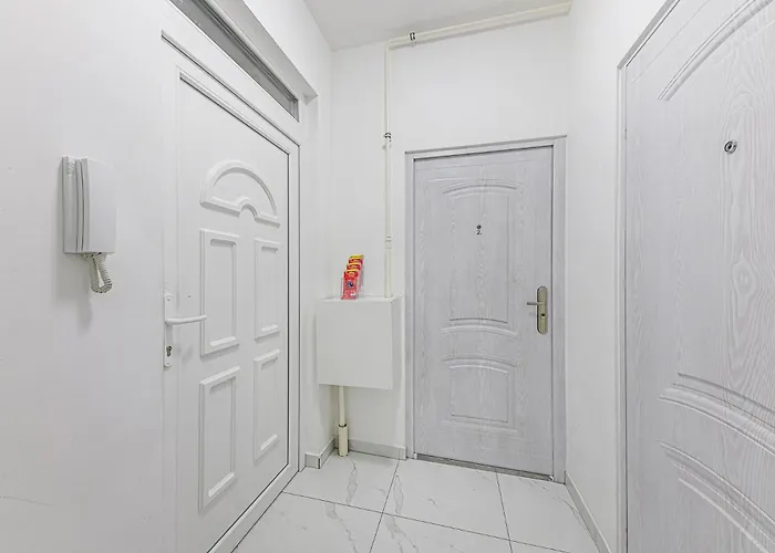 Pearl & White Luxury Residences