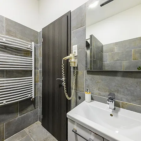 Pearl & White Luxury Residences *